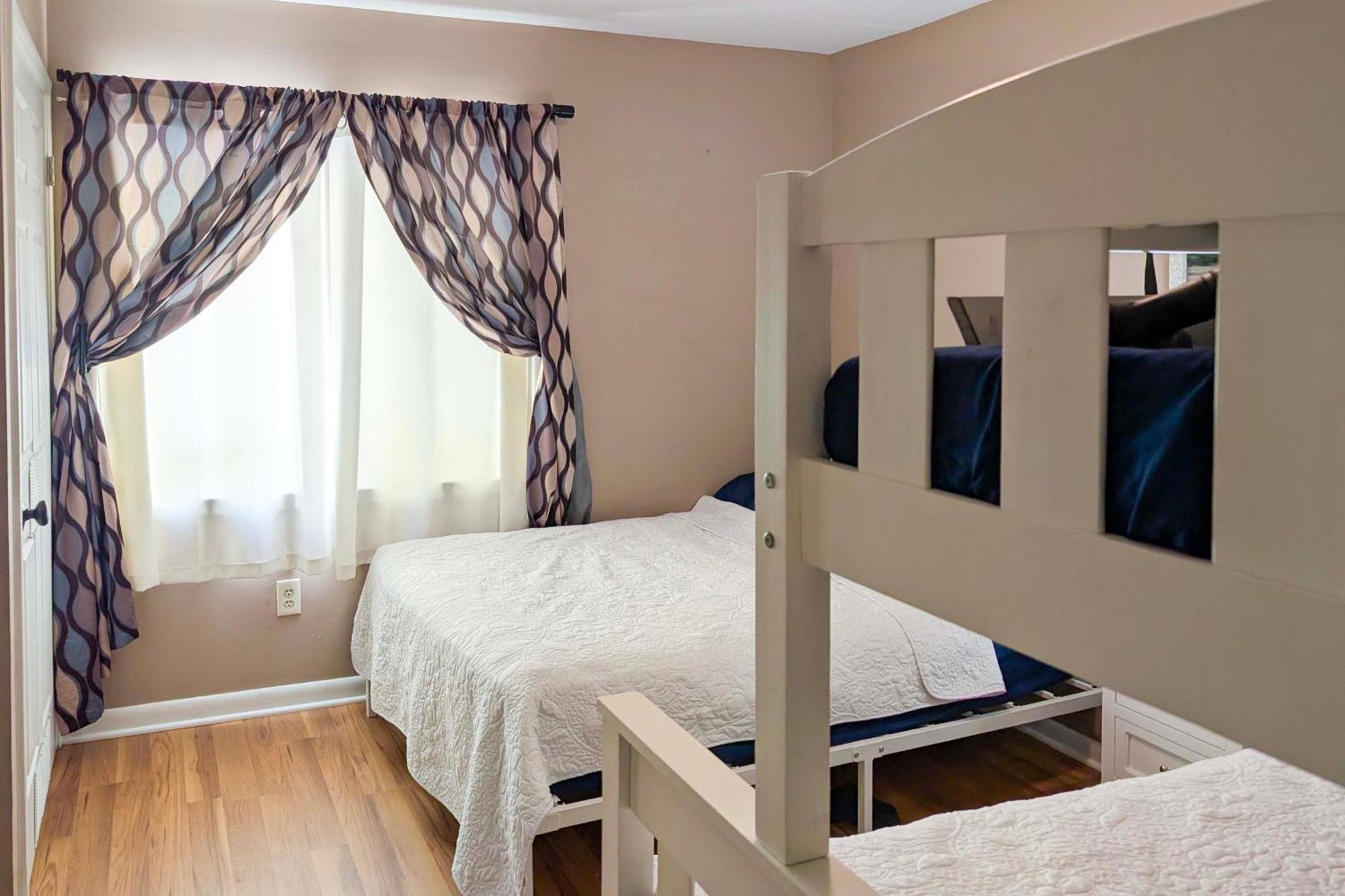 Coastal Condo With Pool, 1 Block To Wildwood Beach! Eksteriør billede