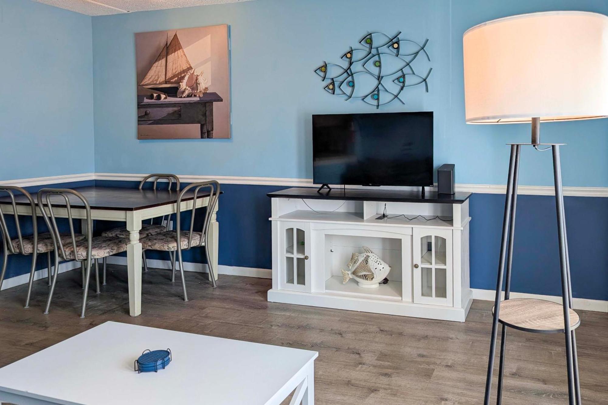 Coastal Condo With Pool, 1 Block To Wildwood Beach! Eksteriør billede