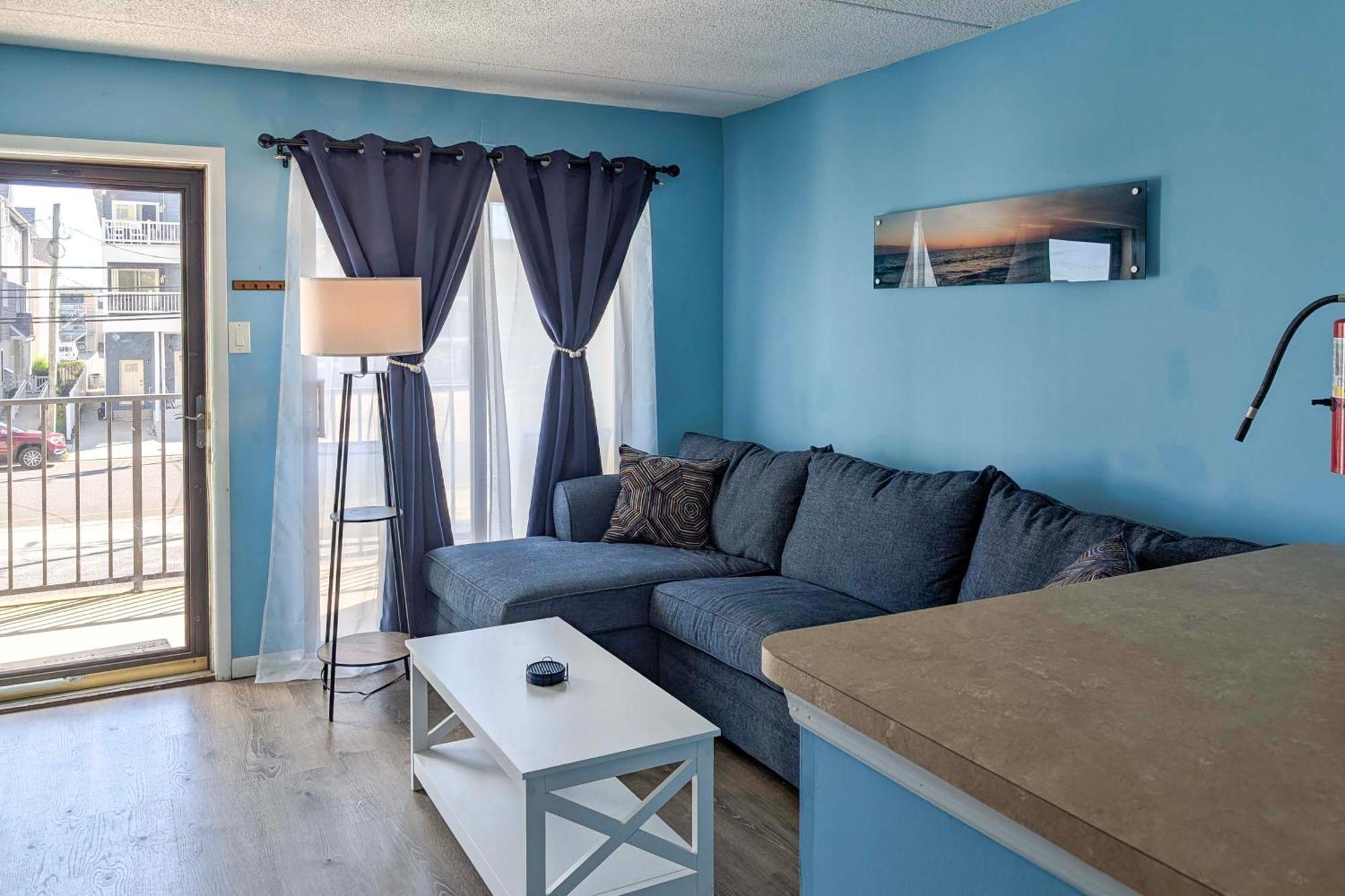 Coastal Condo With Pool, 1 Block To Wildwood Beach! Eksteriør billede